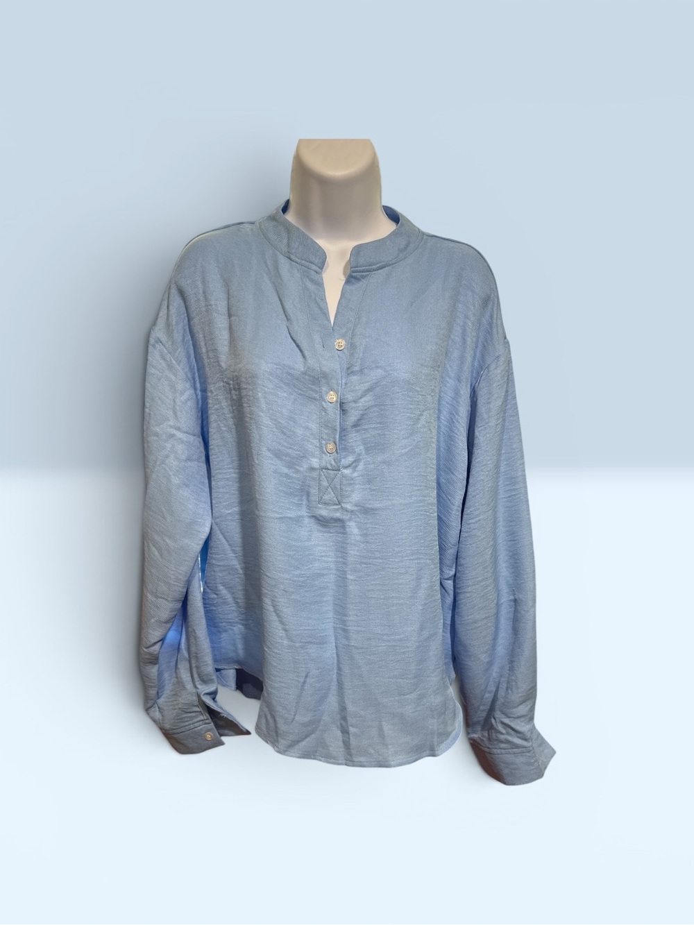 Light Blue Ladies XL long sleeve popover blouse